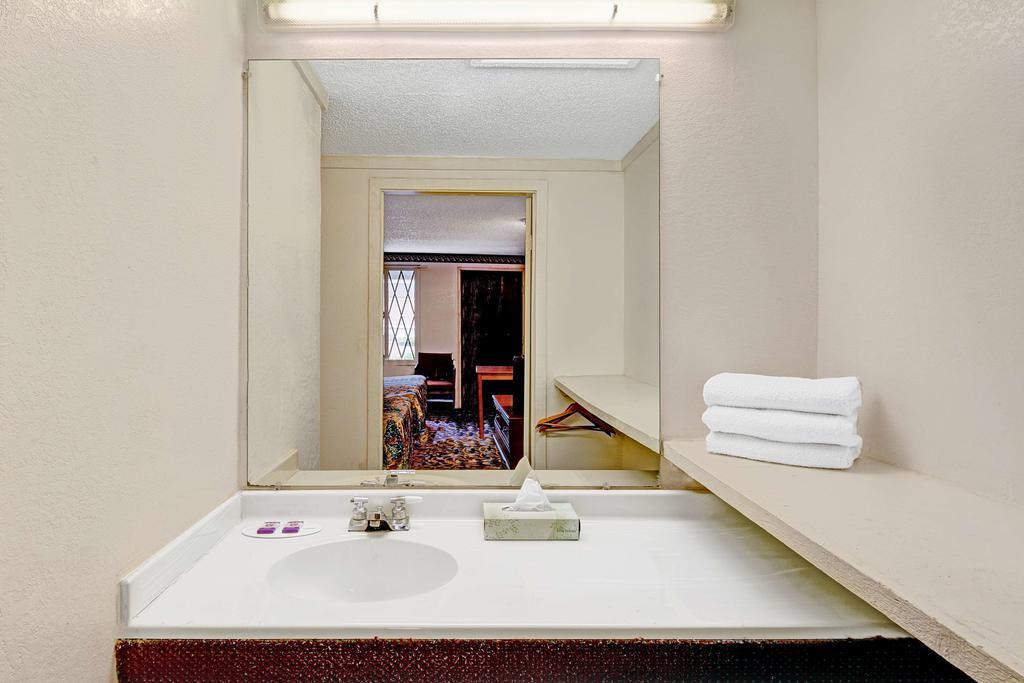 Express Inn Индианаполис Екстериор снимка